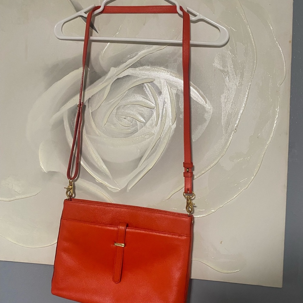 Like new brahmin orange leather crossbody